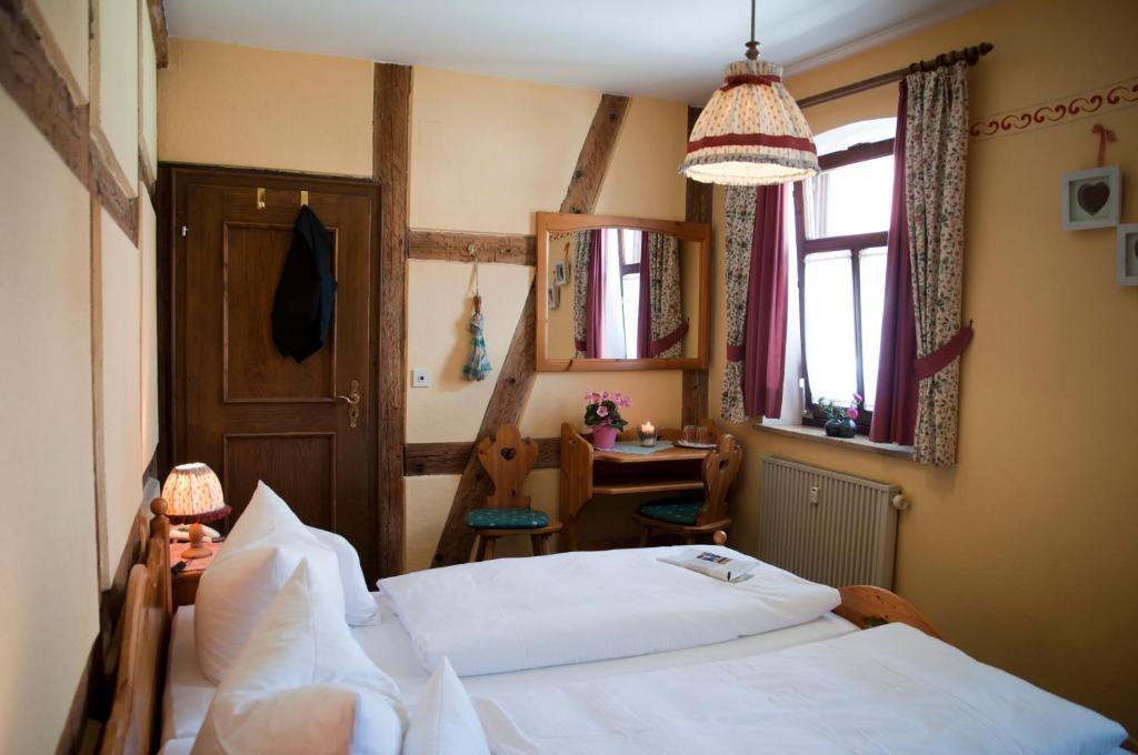 Hotel Schuberths Am Markt Buttenheim Habitación foto